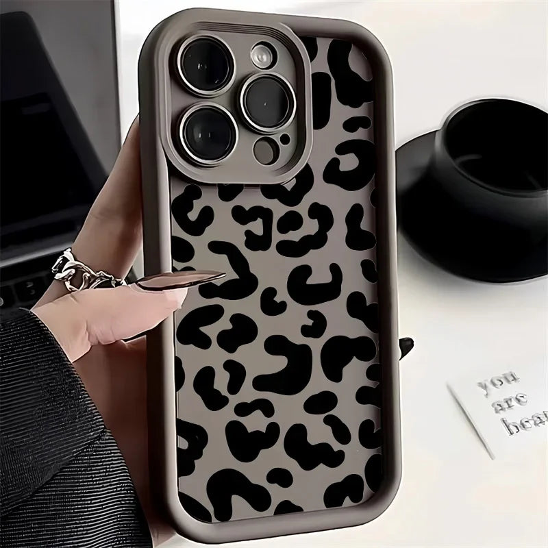Кейс за iPhone — леопардов принт, силикон
